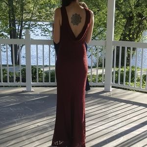 Lulus gorgeous long lace burgundy gown!